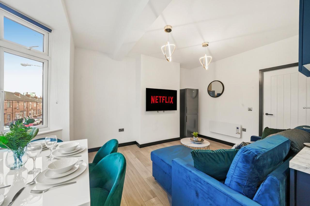 Stylish Yorkshire Gem - Sleeps 4 - Great Location Leilighet Castleford Eksteriør bilde